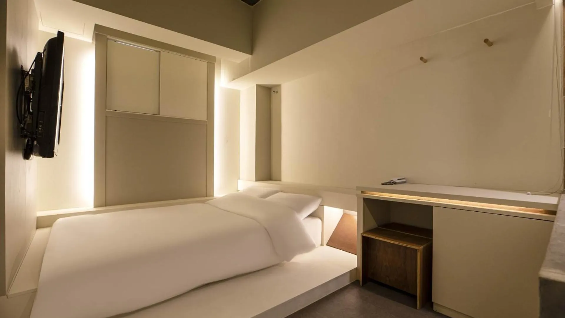 Ado Hotel Seoul