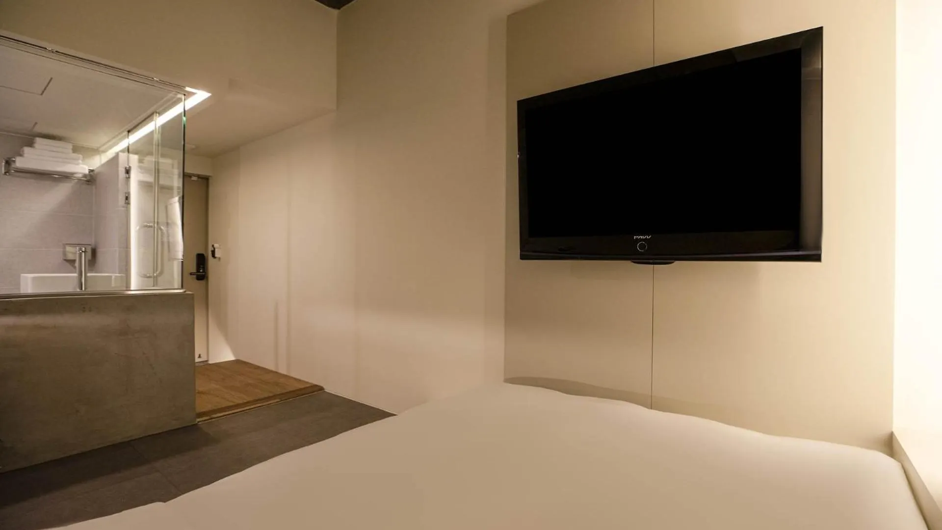 Ado Hotel Seoul