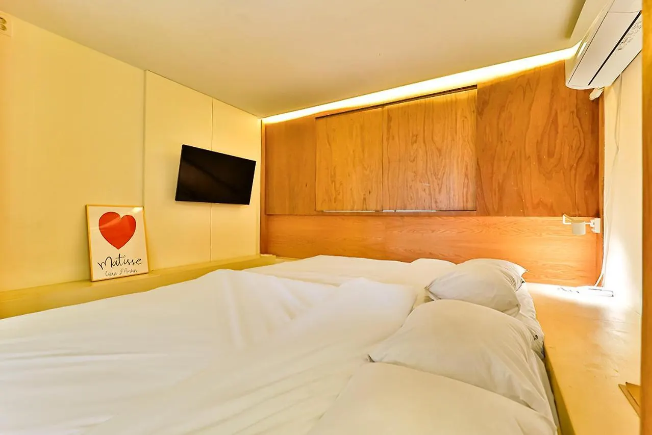 Ado Hotel Seoul