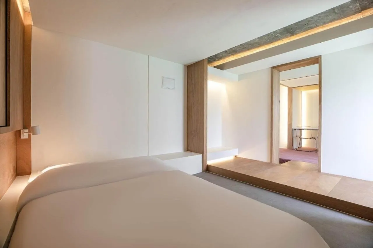 Ado Hotel Seul